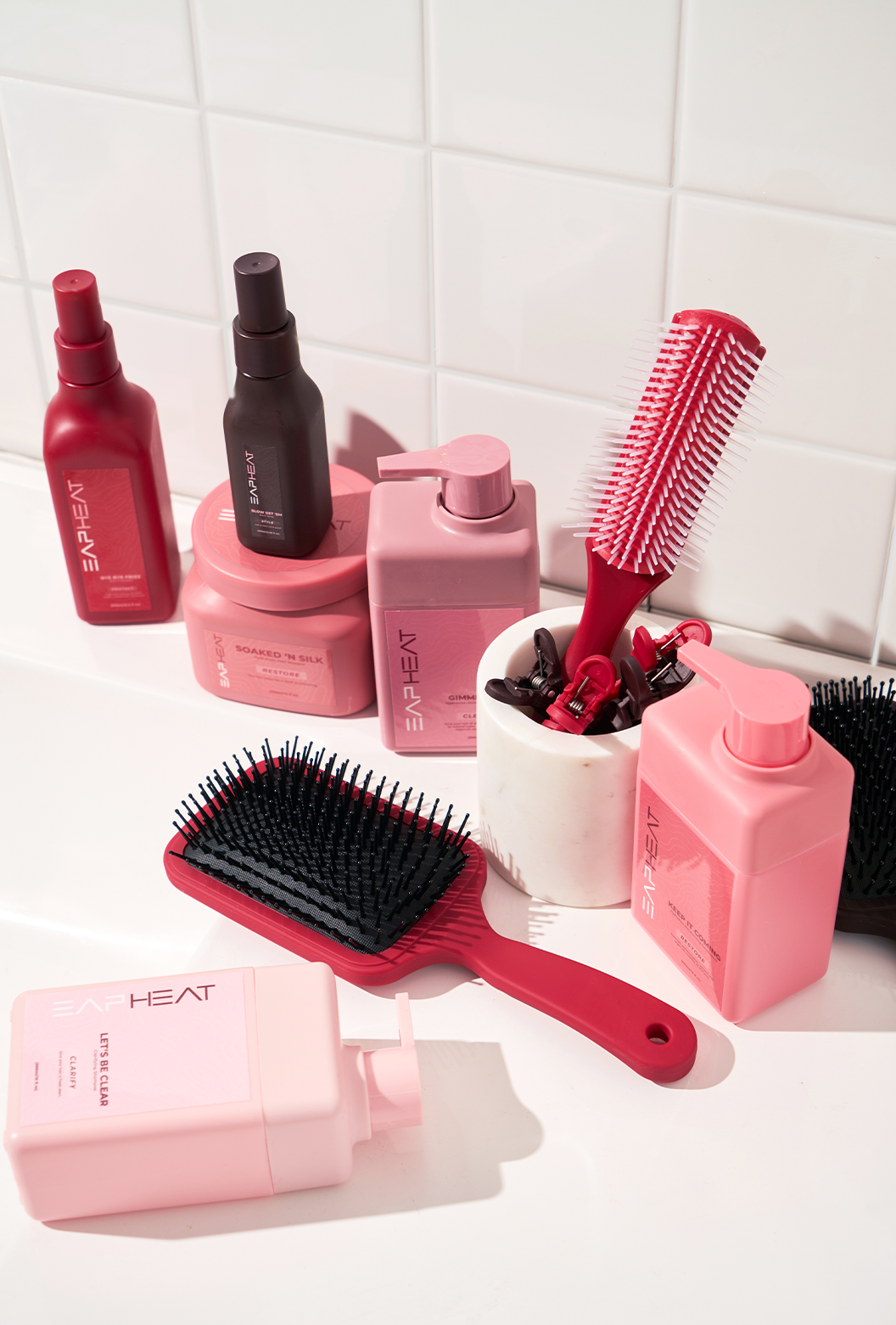 Hair brushes: Essentials Styling Collection